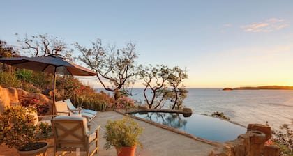 'sea La Vie' - Waterfront St Thomas Escape w/ Pool