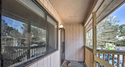 Updated Wilmington Retreat ~ 2 Miles to Uncw!