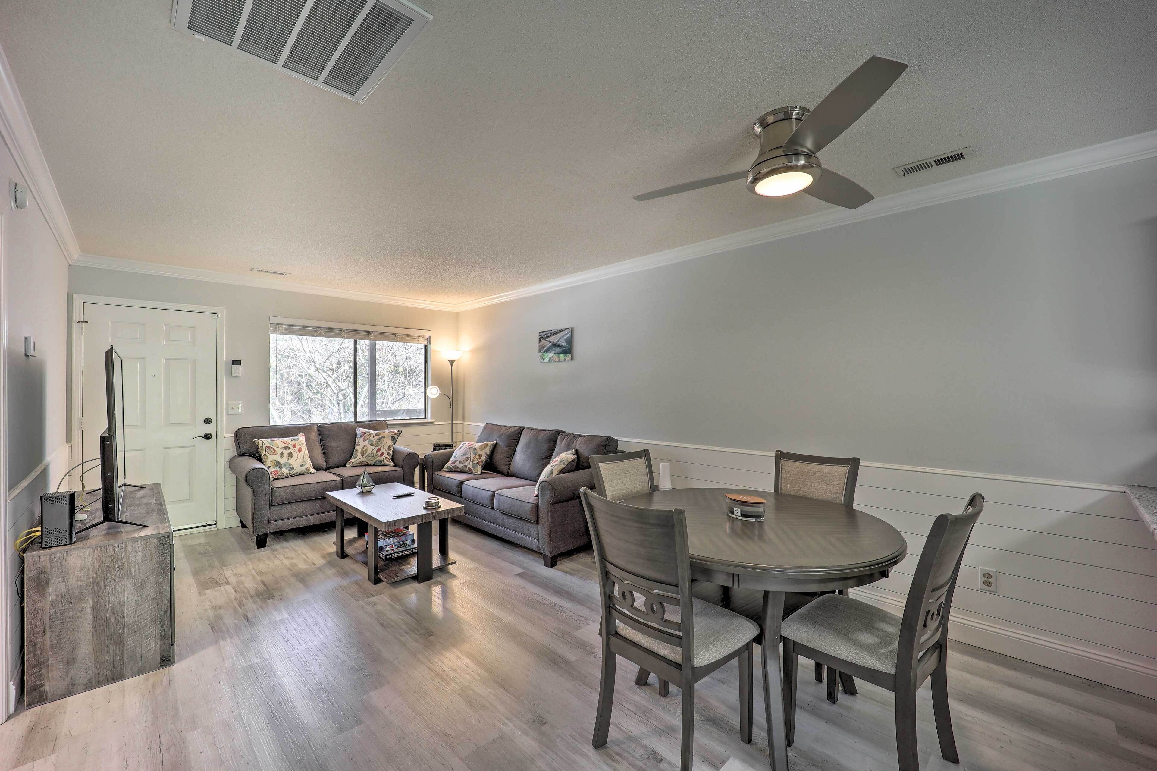 Apartment (2 Bedrooms) | Front of property