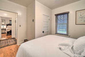 Cottage (2 Bedrooms) | Interior