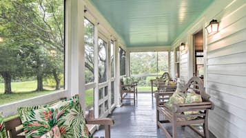 Cottage (2 Bedrooms) | Interior