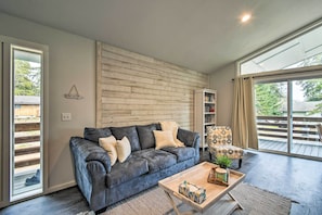 Cottage (2 Bedrooms) | Interior