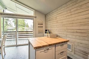 Cottage (2 Bedrooms) | Interior