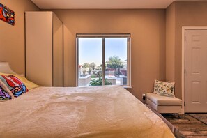 Interior - Modern Sun City Studio Near Deer Valley Golf (Sun City West)