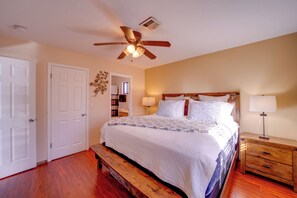 Interior - 2 Mi to Whiskey Row: Tranquil Getaway w/ Deck! (Prescott)