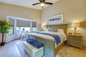 House (4 Bedrooms) | Interior - Luxe Gilbert Oasis - Close to Spring Training (Gilbert)