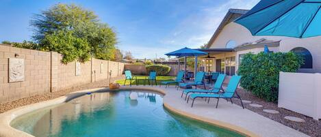 House (4 Bedrooms) | Front of property