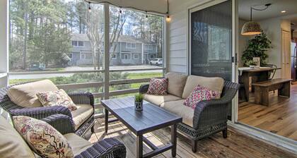 1 Mi to Beach & Boardwalk: Family Townhome