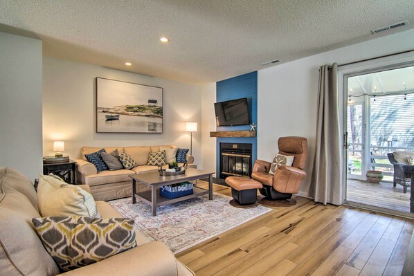 Apartment (2 Bedrooms) | Front of property