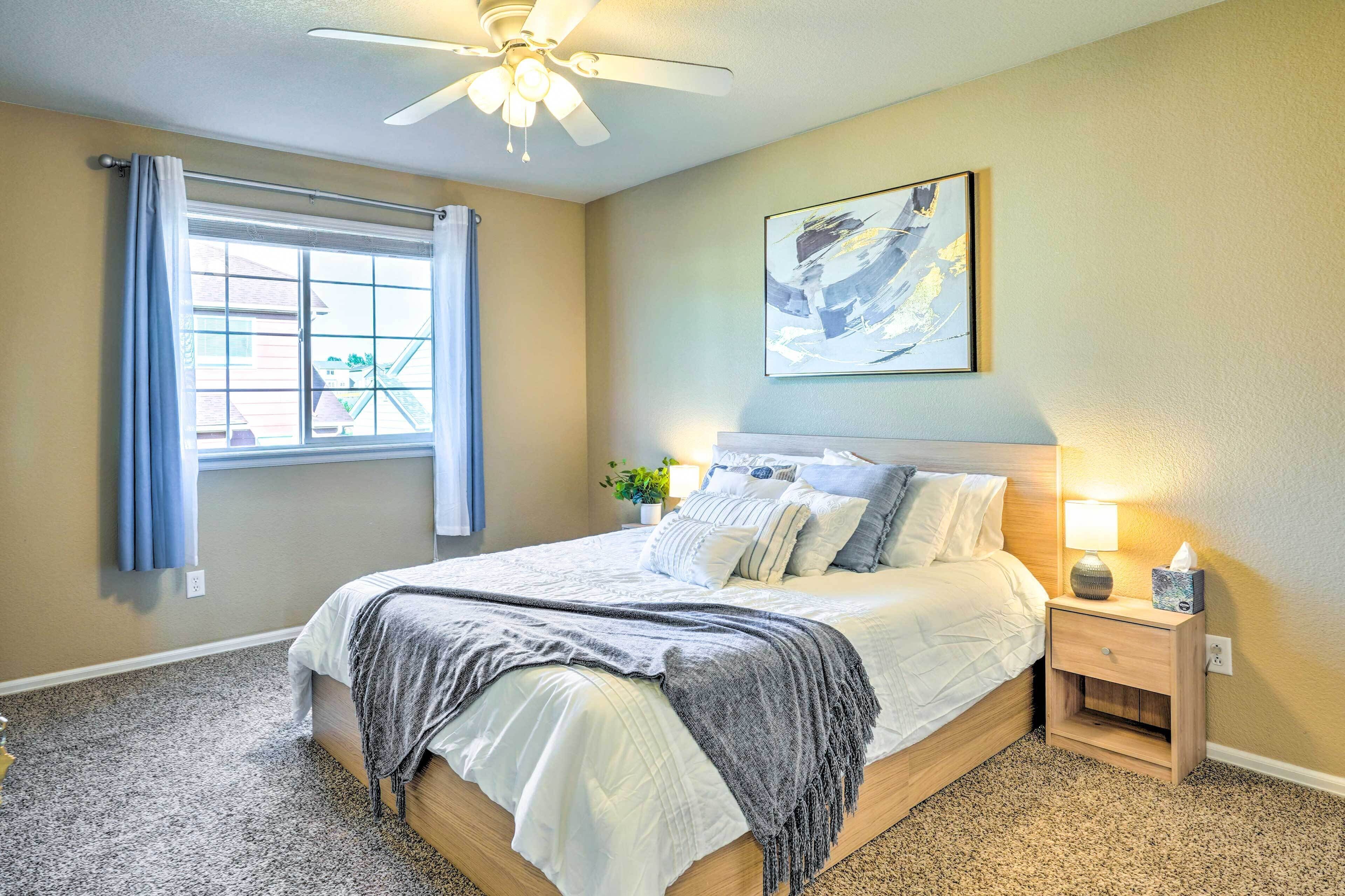 House (4 Bedrooms) | 4 bedrooms, desk, laptop workspace, iron/ironing board