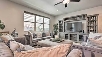 House (5 Bedrooms) | Interior