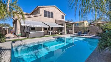 House (5 Bedrooms) | Interior