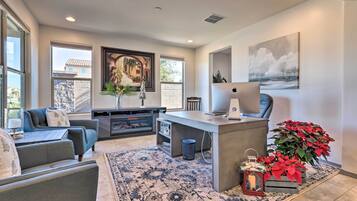 House (5 Bedrooms) | Interior