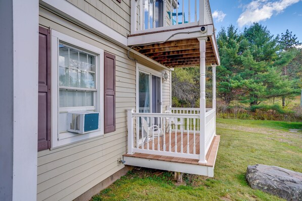 Apartment (1 Bedroom) | Interior - Peaceful Catskills Condo w/ Deck + Mountain View! (Windham)