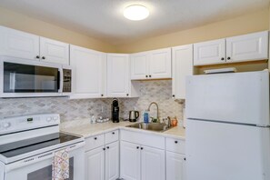 Apartment (1 Bedroom) | Interior