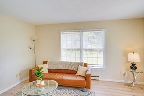 Apartment (1 Bedroom) | Interior