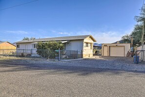 House (2 Bedrooms) | Interior - Roosevelt Retreat w/ Fire Pit ~ 3 Mi to Lake! (Roosevelt)