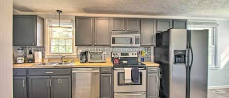 House (2 Bedrooms) | Interior