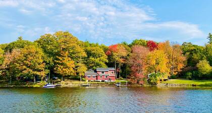 Cozy Castleton Cabin With Fire Pit + Water Access!