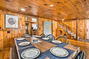 House (4 Bedrooms) | Interior - Cozy Castleton Cabin With Fire Pit + Water Access! (Castleton)