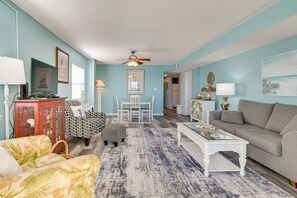 Apartment (2 Bedrooms) | Interior - Beach Getaway w/ Pool Access + Patio w/ Ocean View (Murrells Inlet)
