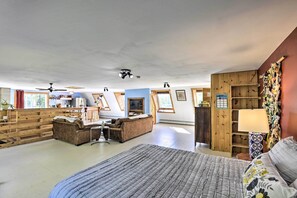 Apartment (0 Bedroom) | Interior - Charming Studio ~ 20 Mi to Acadia Nat'l Park! (Ellsworth)