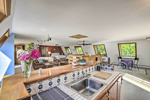 Apartment (0 Bedroom) | Interior