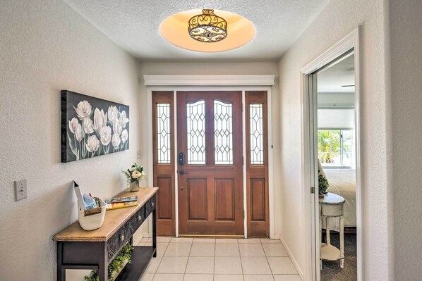 House (4 Bedrooms) | Interior - Luxe Home w/ Detached Casita & Furnished Patio! (Bullhead City)