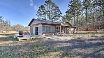 House (3 Bedrooms) | Front of property