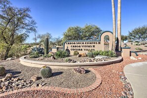 Apartment (2 Bedrooms) | Interior - Tranquil Green Valley Townhome w/ Mtn Views! (Green Valley)