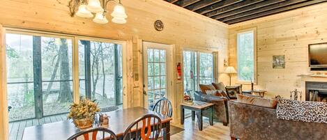 House (2 Bedrooms) | Interior