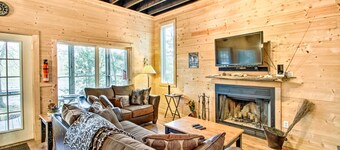 Secluded Santee River Island Retreat w/ Dock!