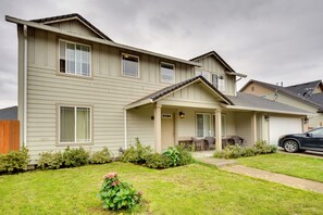 Apartment (3 Bedrooms) | Interior - Springfield Apt w/ Deck + Central Location! (Springfield)