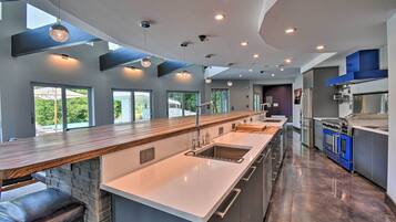 Microwave, oven, kompor, dan mesin pencuci piring