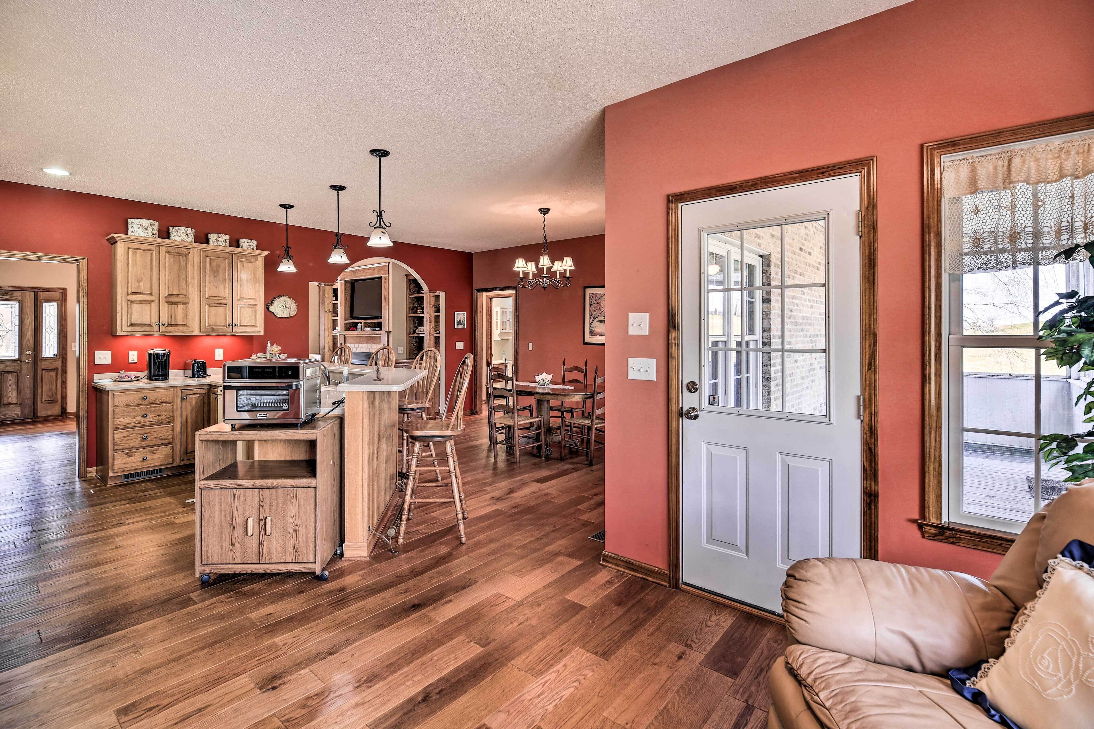 House (3 Bedrooms) | Interior