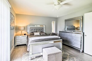 Apartment (2 Bedrooms) | Interior - Pool & Hot Tub Access: Modern Palm Springs Condo (Palm Springs)