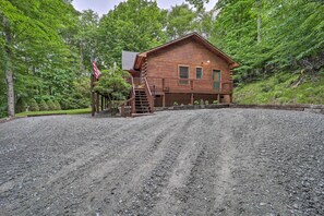 House (3 Bedrooms) | Interior - 2 Decks & Fire Pit: Scenic Beech Mountain Retreat! (Banner Elk)