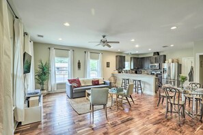 Interior - East Austin Hideaway ~ 4 Mi to Ladybird Lake! (Austin)