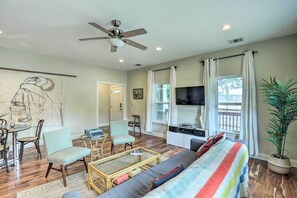 House (2 Bedrooms) | Interior