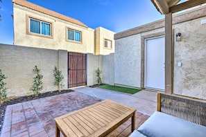 Apartment (2 Bedrooms) | Interior - 2 Mi to Old Town: Home w/ Pool Access & Patio (Scottsdale)