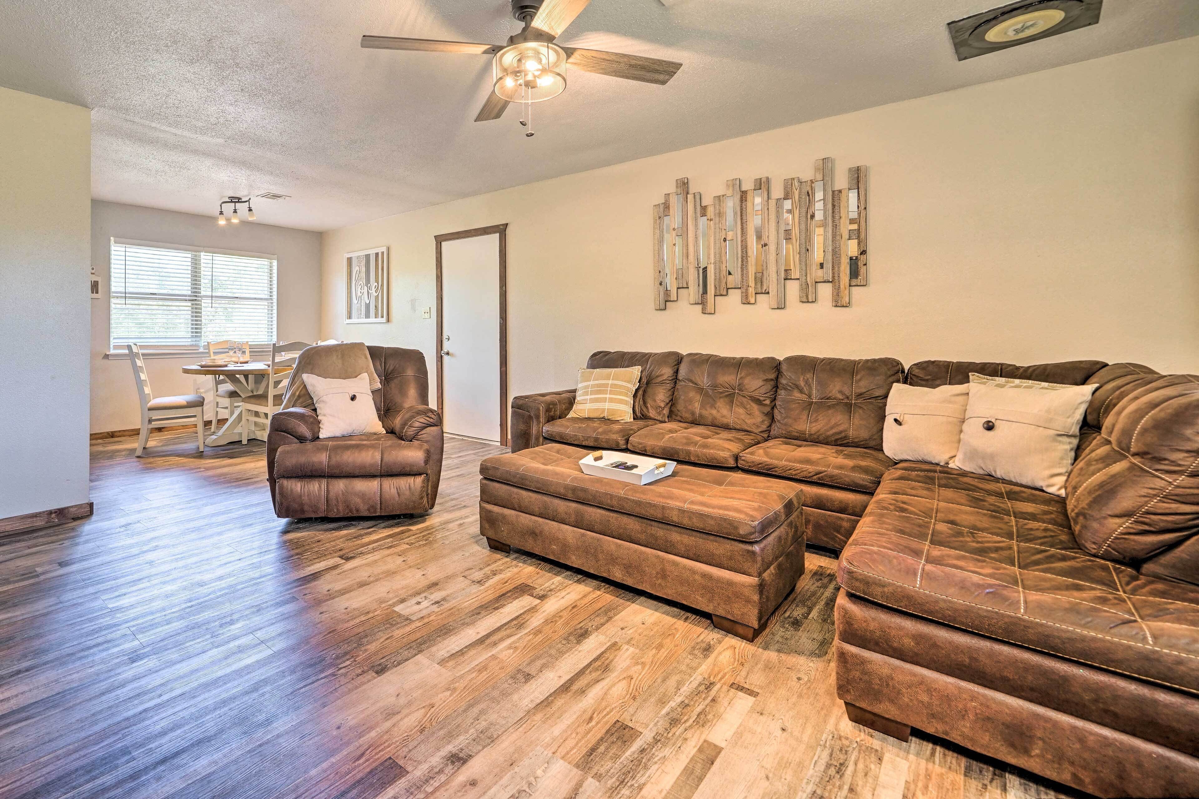 House (3 Bedrooms) | Interior