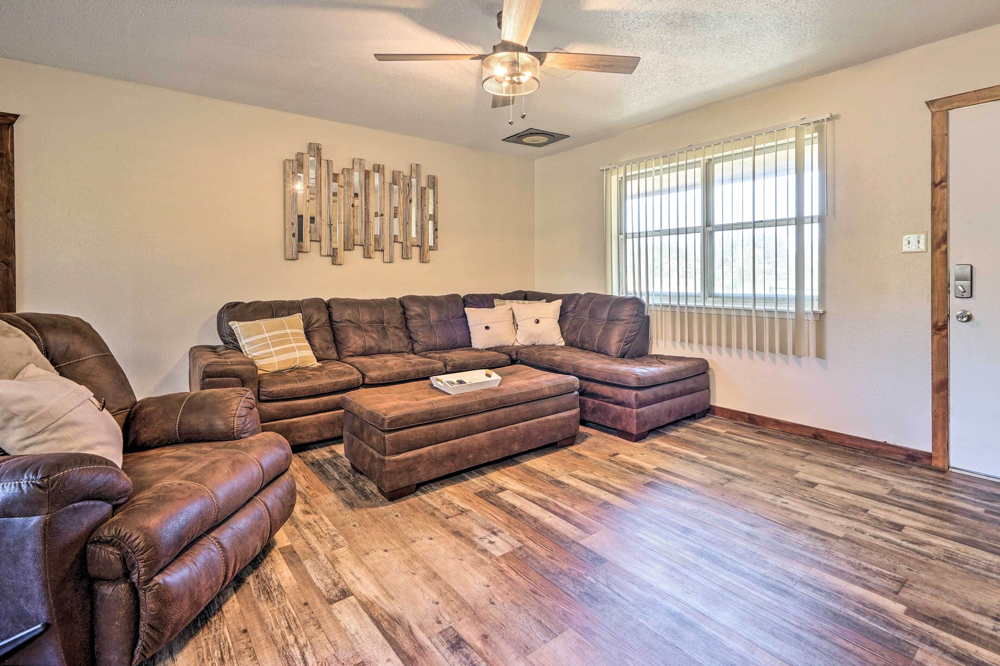 House (3 Bedrooms) | Interior