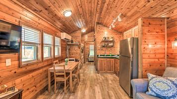 House (1 Bedroom) | Interior