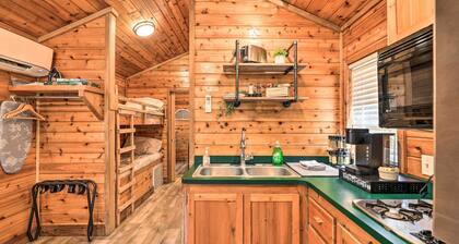 Family-friendly Cabin ~ 5 Mi to Dtwn New Bern