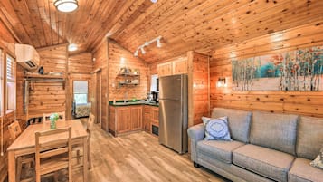 House (1 Bedroom) | Interior