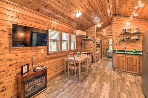 Family-friendly Cabin ~ 5 Mi to Dtwn New Bern