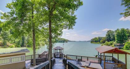 Dandridge Vacation Rental w/ Fishing Pier & Grill!