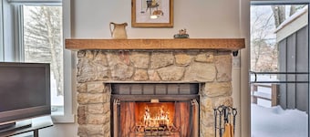 < 1 Mi to Jack Frost: Lake Harmony Townhome!