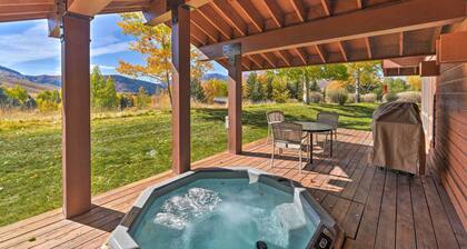 Unique Mountain Escape w/ 2 Decks < 2 Mi to Skiing