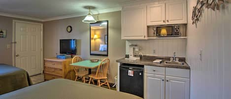 Apartment (0 Bedroom) | Interior